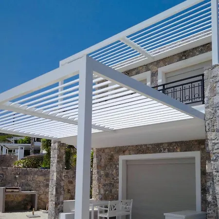 Seaside Crete - Dream Oceanfront Getaway Tatil Evi *